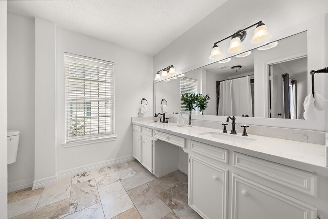 Building Photo - 2220 Bering Dr