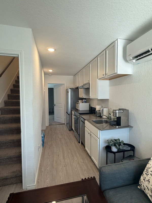 Building Photo - 7161 Elm Cv