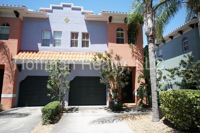 Foto principal - 108 S Moody Ave