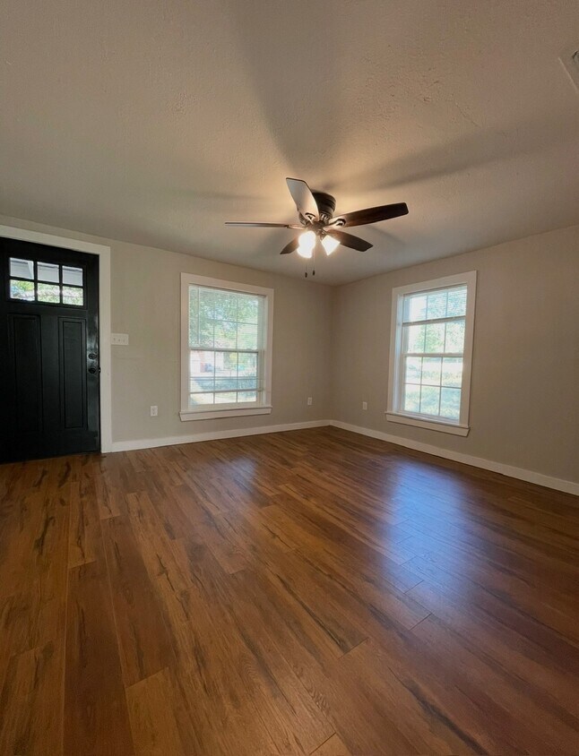 Foto del edificio - 1921 S State Line Ave