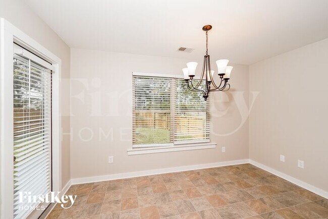 Foto del edificio - 579 Kincaid Cove Ln