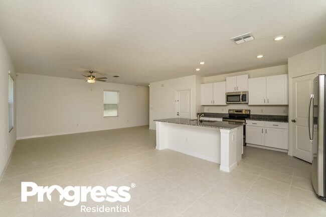 Building Photo - 2157 Skybrooke Blvd