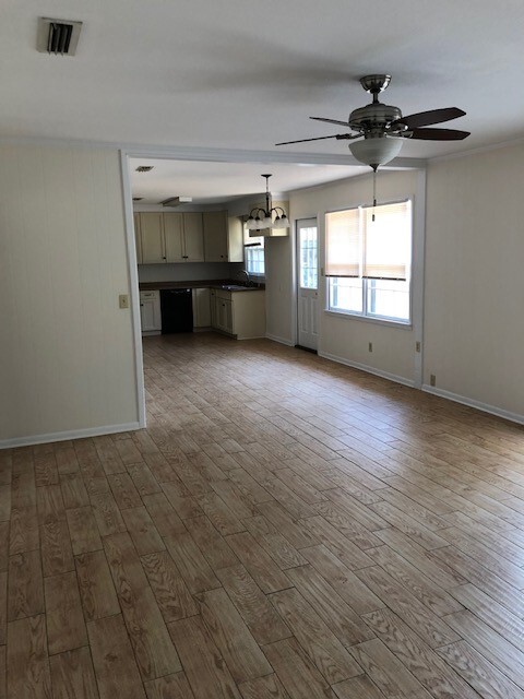 Building Photo - 1903 Azure Dr