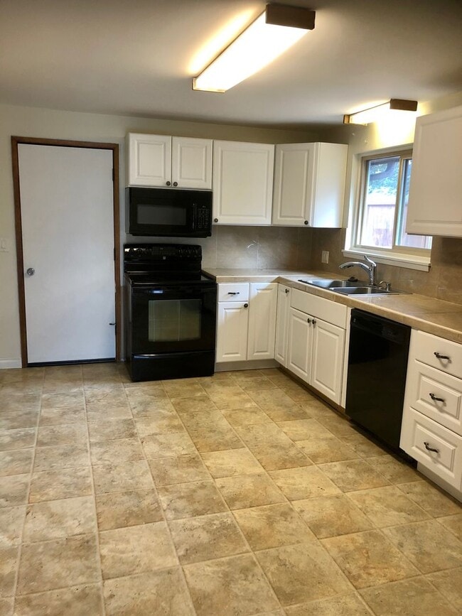 Photo - 19857ham Apartment