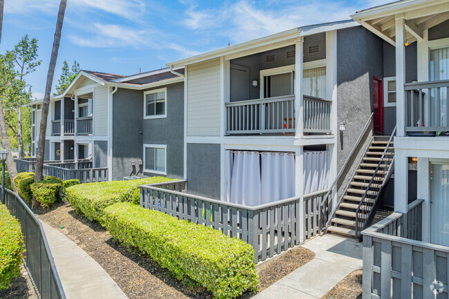 Building Photo - Redlands Lawn and Tennis Club