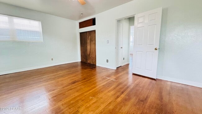 Building Photo - 607 Jessamine Blvd