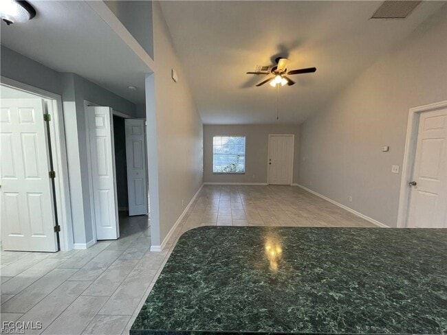 Building Photo - 119 Zenith Cir