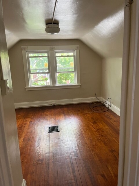 Foto principal - 2181 Rexwood Rd