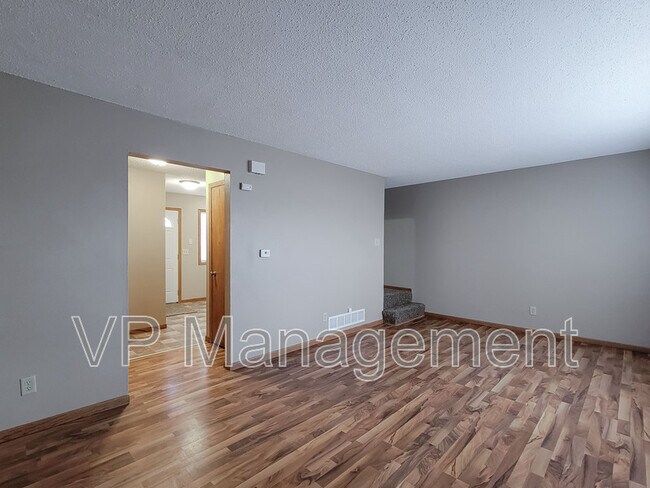 Foto del edificio - 24 Park Crest Ct