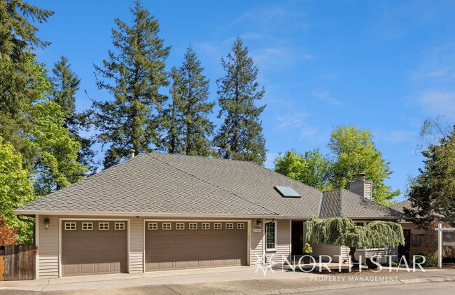 Building Photo - Stunning Lake Oswego Home with Space for E...