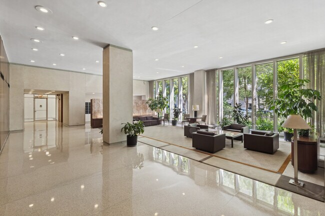Foto del edificio - 3550 N Lake Shore Dr