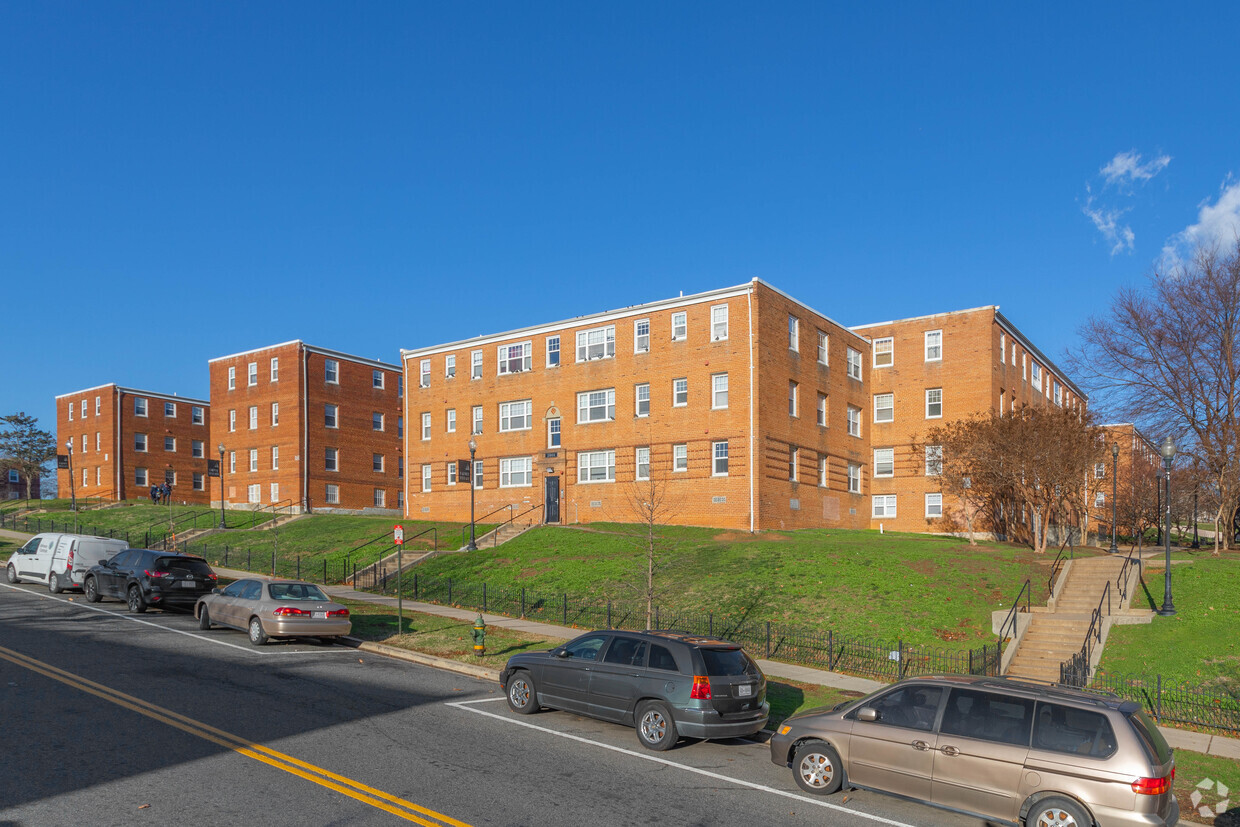 Foto principal - Carver Terrace Apartments