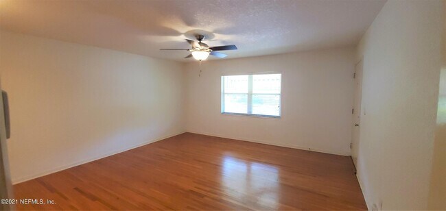 Foto del edificio - 1083 Willow Branch Ave