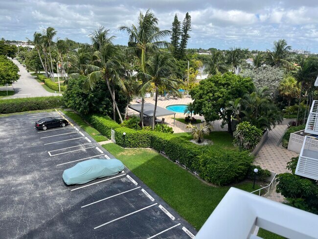 Foto del edificio - 2851 S Ocean Blvd