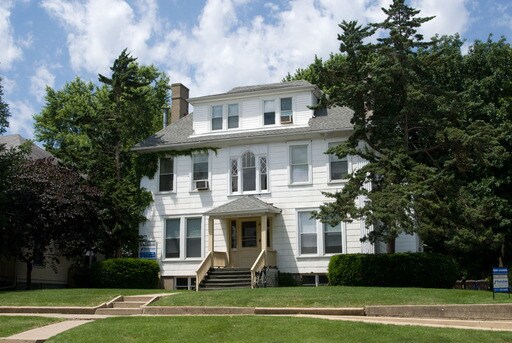 Primary Photo - 503 W Clark St