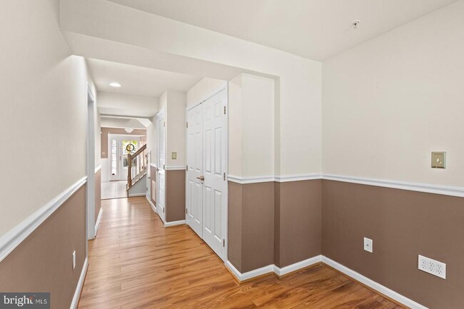 Building Photo - 7264 Maidstone Pl