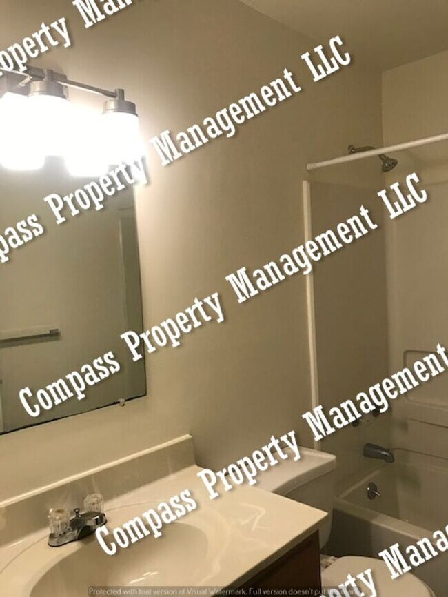 Foto del edificio - $1025 - 2 Bed, 1 Bath Townhouse - Leola