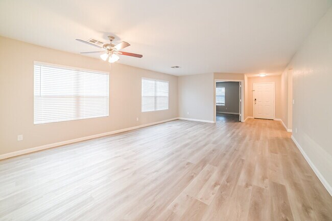 Building Photo - 7929 W Caron Dr