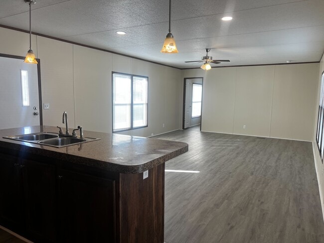 Building Photo - 709 N Collins Fwy