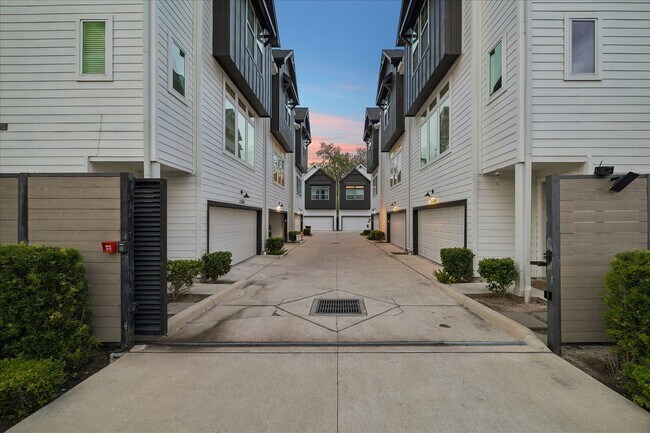 Foto del edificio - 1524 Ojeman Rd