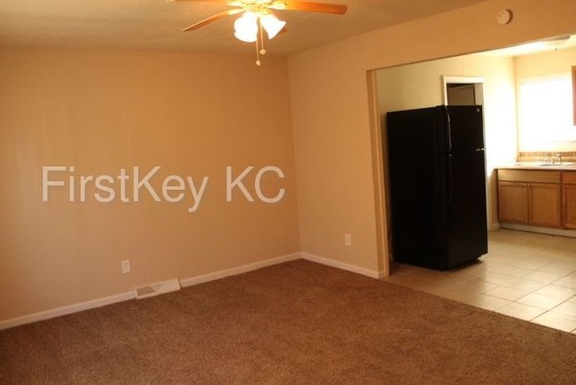 Building Photo - 11317 Donnelly Avenue