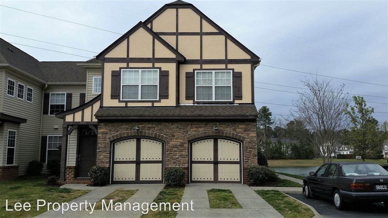 Primary Photo - 3207 Bridgewater Dr