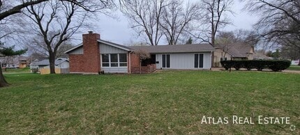 Building Photo - 8844 Horton St