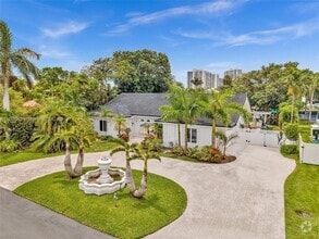 Building Photo - 413 Tamarind Dr