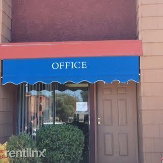Primary Photo - 1100 Center St