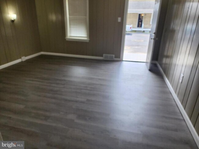 Foto del edificio - 1816 Valley Ave