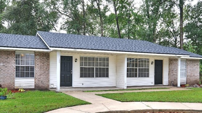 Building Photo - Palazzo Townhomes