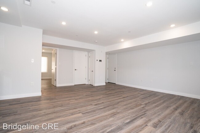 Foto del edificio - 1261 N Newkirk St