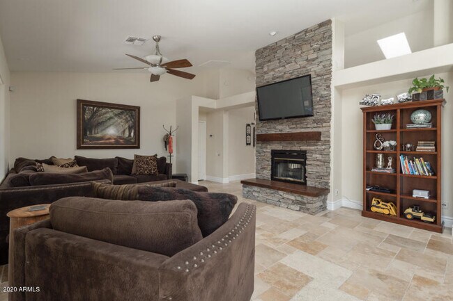 Foto del edificio - 17010 N 59th St