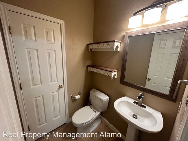 Building Photo - 5 br, 2.5 bath House - 20518 Cliff Park Lane
