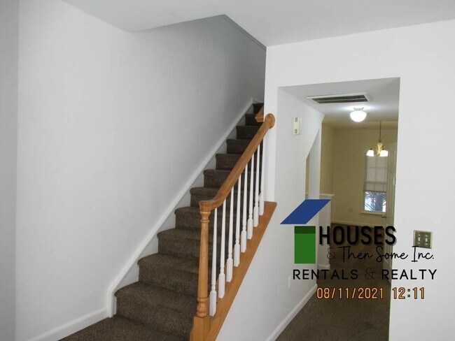 Building Photo - 304 Canewood Pl.