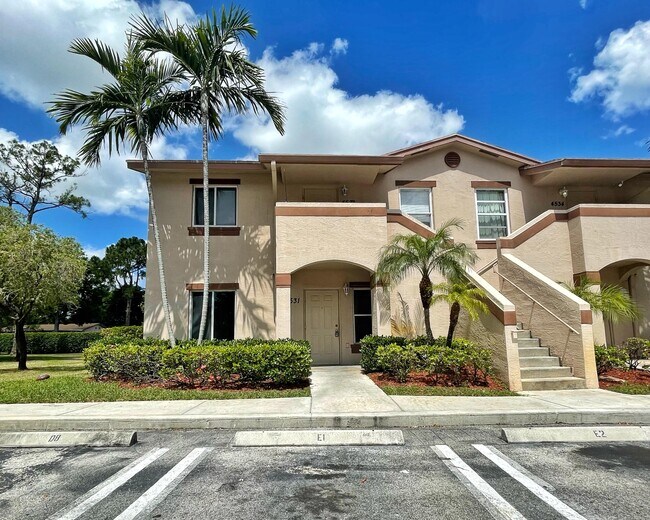 Building Photo - 4531 Oak Terrace Dr
