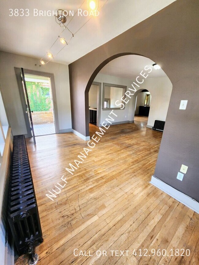 Foto del edificio - 3833 Brighton Rd