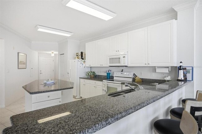 Foto del edificio - 80 Surfview Dr