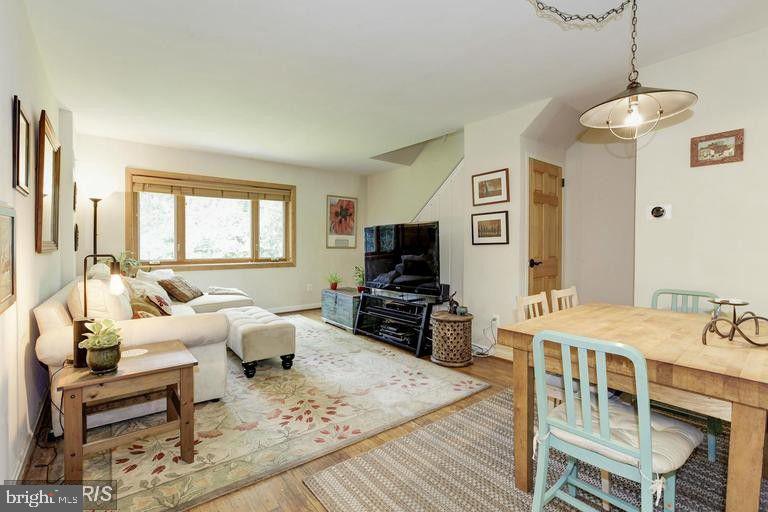 5320 Pooks Hill Rd, Bethesda, MD 20814 Townhome Rentals in Bethesda