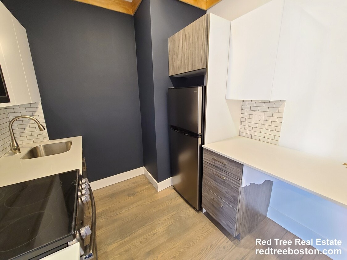 Photo - 11 Queensberry St. Unit 24