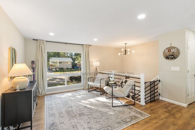 Foto del edificio - Updated 5 Bedroom House Near Memorial Park