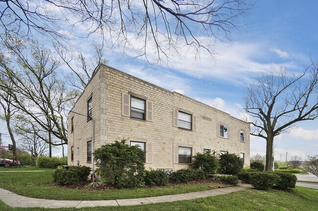 Building Photo - Fourplex - 1560 Cardington Rd, Kettering, ...