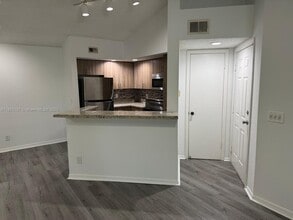 Building Photo - 12510 Vista Isles Dr