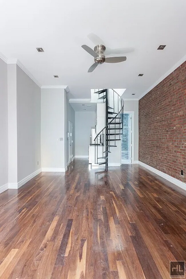 Foto del edificio - East 75th Street