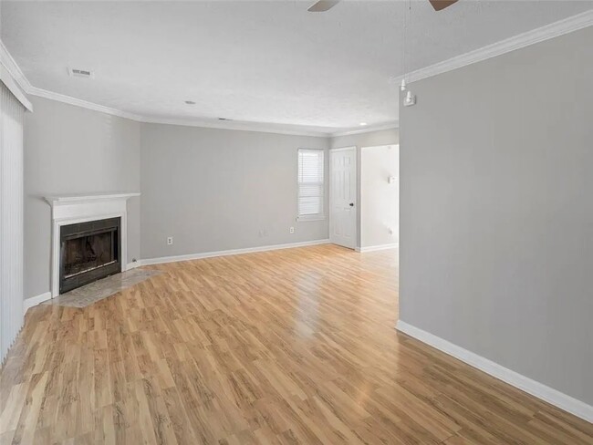Foto del edificio - 3447 Kingswood Run