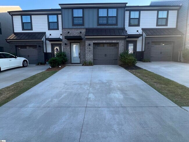 Foto del edificio - 33 Connaught Ct