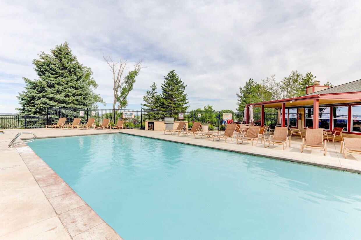 Foto principal - Americana Lakewood Apartments