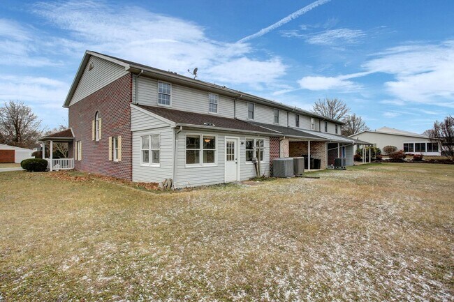 Foto del edificio - 2367 McCleary Dr