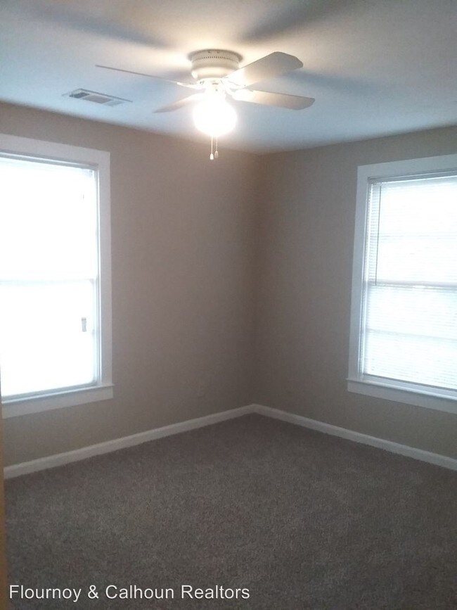 Building Photo - 3 br, 1 bath House - 2950 Tip Top Drive