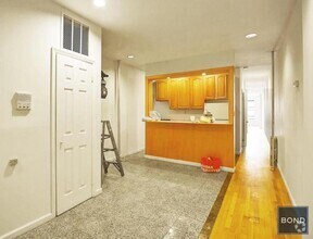 Building Photo - 104 2nd Ave